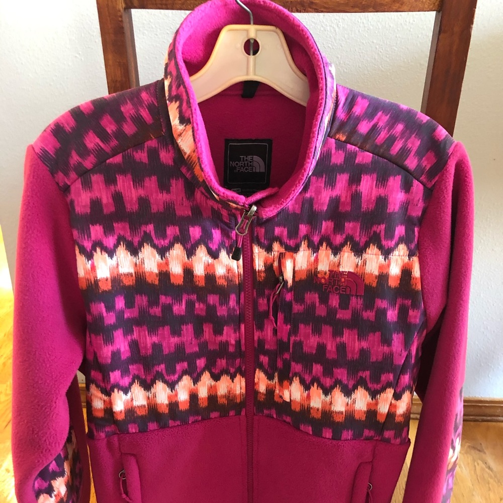 New NorthFace zip up jacket